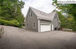 241 Heritage Lane, Blowing Rock, NC 28605