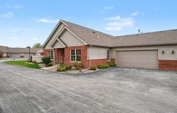 18611 Villa Court, Lansing, IL 60438