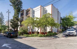 2005 Pleasant Valley Ave, Oakland, CA 94611