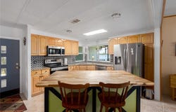 8467 IMPERIAL CIRCLE, PALMETTO, FL 34221