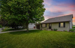 301 Maple Avenue, Nevada, IA 50201