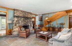 99 Gypsy Lane, Aurora, NY 14052