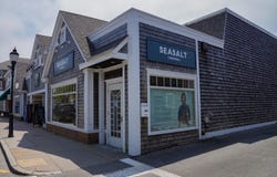 199 Main Street, Falmouth, MA 02540