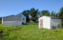 424 E Carpenter St, Hutchinson, KS 67501