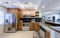 896 N Federal Highway, Lantana, FL 33462