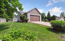 4170 Riverview Drive, Alma, MI 48801