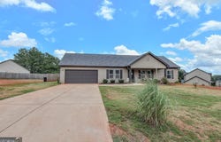 423 Heath, Thomaston, GA 30286