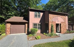 41 Pheasant Run, Smithfield, RI 02917
