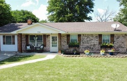 712 W Girard Street, Okemah, OK 74859