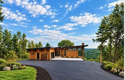 265 La Montage Drive, Palmerton, PA 18071