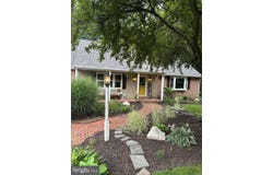 24 BROOKWOOD DRIVE, LITITZ, PA 17543