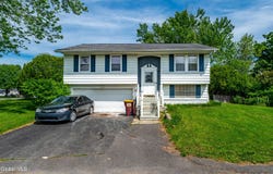 4 Arthur Avenue, Hudson, NY 12534