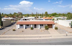 921 S Abrego Drive, Green Valley, AZ 85614