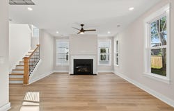 220 Creek Pointe Dr, Moncks Corner, SC 29461