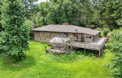 1060 Wheeler Bend Road, Russellville, AR 72802