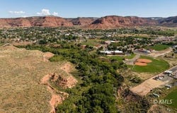 437 S 100 W, Kanab, UT 84741