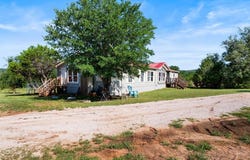 98 Shady Oaks Court, Mineral Wells, TX 76067
