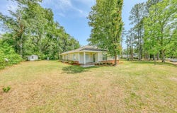 830 Snow Ave, Dixie, GA 31629
