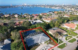 580 Inlet Drive, Marco Island, FL 34145
