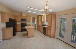 27361 Sierra Highway, Canyon Country, CA 91351