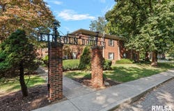 1309 S DOUGLAS Avenue, Springfield, IL 62704