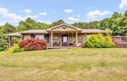 72 Blevins Lane, Vanceburg, KY 41179