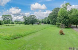 10451 John Savoy Rd, St Amant, LA 70774