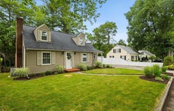 45 S Elm St, West Bridgewater, MA 02379