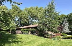 1 Golf Court, Burlington, IA 52601