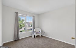 16 LEEDS COURT, LANCASTER, PA 17602