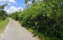 558 Lakeridge Boulevard, Lehigh Acres, FL 33972