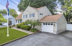 8 Millbrook Drive, New Monmouth, NJ 07748