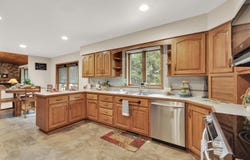 592 Ashbury Dr, Fond Du Lac, WI 54935