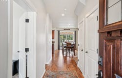 6625 LARISSA LN, Gladstone, OR 97027