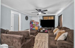 1001 10th Street, Levelland, TX 79336