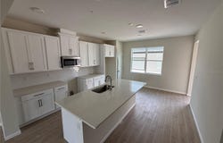 555 POTHOS STREET, APOPKA, FL 32703