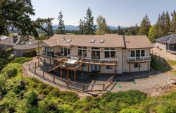 232 Woodland Dr, Sequim, WA 98382