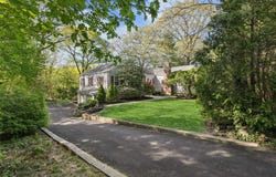 22 Washington Drive, Centerport, NY 11721