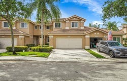 15830 SW 12th St, Pembroke Pines, FL 33027