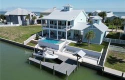 1014 Grand Cayman Court, Rockport, TX 78382