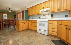 817 N Vernon Rd, Conrad, IA 50621