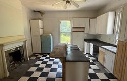 606 College Street, Kinston, NC 28501