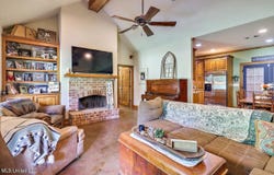 115 Ginns Way, Florence, MS 39073
