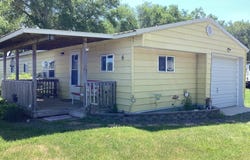 6  Albee's 3 Court, Lewellen, NE 69147