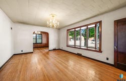 221 Essex Ave E, Salem, SD 57058