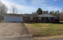 320 Sequoia Dr, Leitchfield, KY 42754
