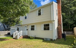 282 Pleasant St, Marblehead, MA 01945