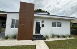 521 E 33rd St, Hialeah, FL 33013