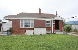 1617 E Lewis St, Wichita, KS 67211