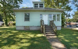 2801 Brown Street, Alton, IL 62002